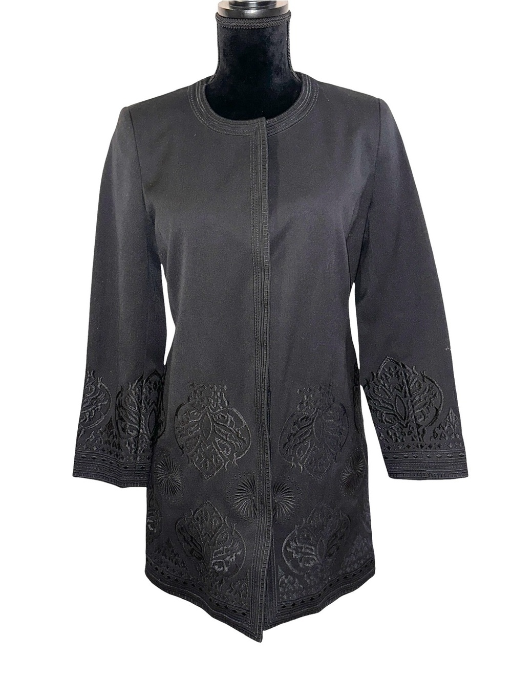 Peter Nygard Womens Size 6P Long Line Blazer Jacket Black Fitted Embroidered